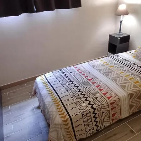 Bed & Breakfast Les Rocs Du Cady *