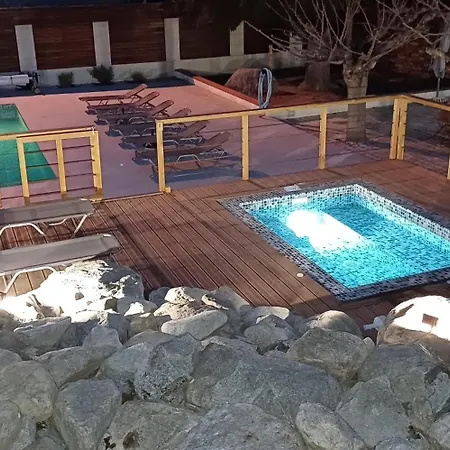 Bed & Breakfast Les Rocs Du Cady 3*